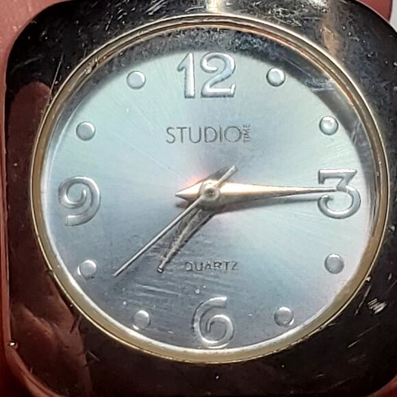 Studio Time STD985T Cuff Bracelet Quartz Analog Women's Cuff Watch 6" Untested - Picture 5 of 6